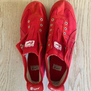 Onitsuka tigers slip on Mexico’s